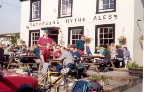 Pub at Etchinghill? Near Hythe.