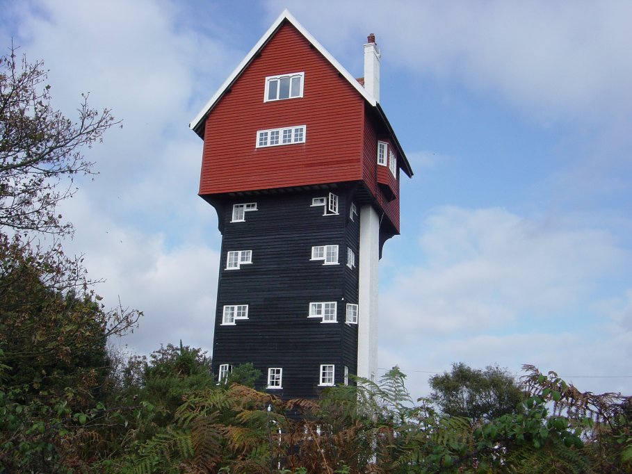 An odity en route (just outside Thorness). The 'house in the clouds'.