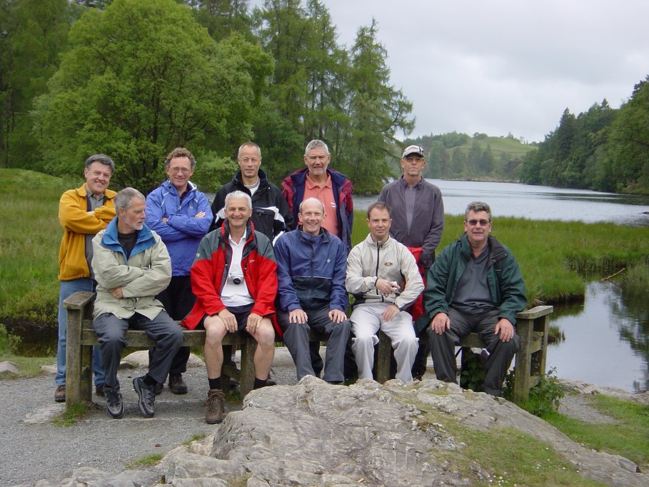 All present minus Steve taking the picture. Top row L to R, Roland, Graham, John, Pat, Ian. Botom row L to R, Dave, Cappy, Paul, Martin & Dick. 